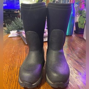 Kids Toddler Muck Rugged ll Snow Boots Size 9